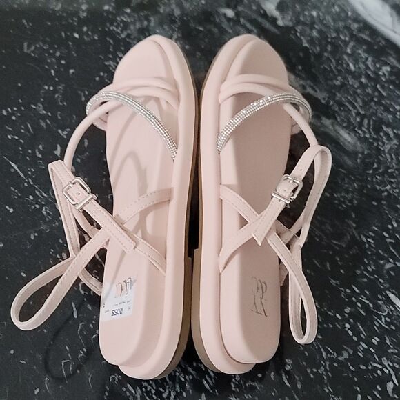 BRAND NEW NEW YORK & COMPANY CRISS-CROSS JEWEL STRAP WOMEN"S SANDAL - Picture 9 of 15